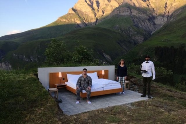 В Швейцарии заработал первый в мире open-air отель